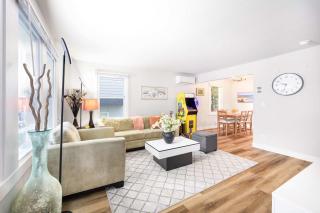 West Seattle Retreat w 3 AC - Near Alki Beach - 6