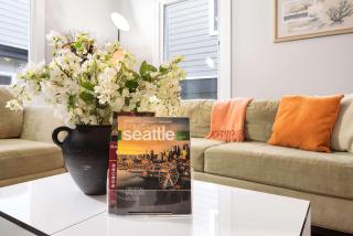 West Seattle Retreat w 3 AC - Near Alki Beach - 2