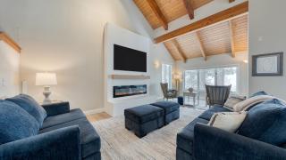 Views Mins to Skiing Lake Incline Village Incline Serenity by AvantStay - 9