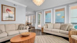 125 Grand Pavillion by AvantStay Steps from Sand - Isle of Palms - 0