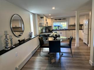 2BD cozy guest suite in West Vancouver! - 1