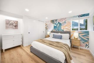 Modern 3BR Retreat w City Views 2 Living Spaces - 7