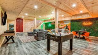 Grand Timber by AvantStay Indoor Pool Sports Court Game Room More - 3