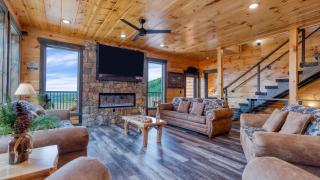 All Fun Games by AvantStay Indoor Pool Game Room Theater Mountain Views Near Pigeon Forge Dollywood - 2