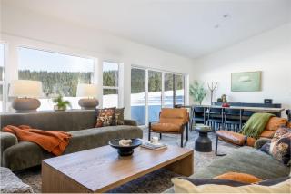 Luxury Ski & Golf 4BR Retreat w EV outlet Hot Tub - 4