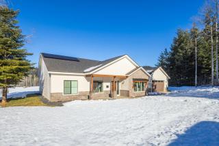 Luxury Ski & Golf 4BR Retreat w EV outlet Hot Tub - Nelson - 9