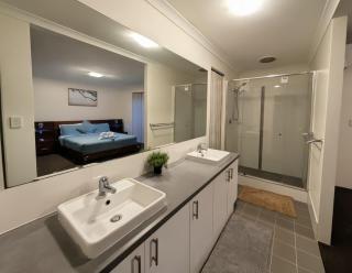 The grand family stay - Perth - 7