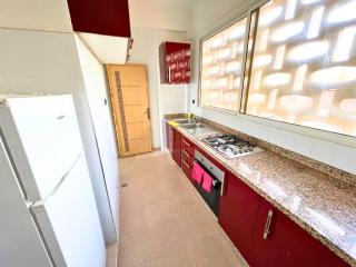 3Bed-Room City Centre Apartment - 3 min to Train Station - 1