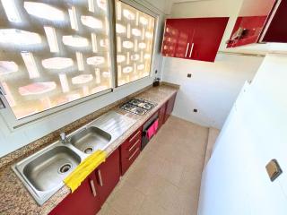 3Bed-Room City Centre Apartment - 3 min to Train Station - 2