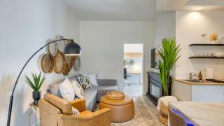 The Cannon Cottage by AvantStay Old Mt. Pleasant Gem Near Sullivan’s Island - 4