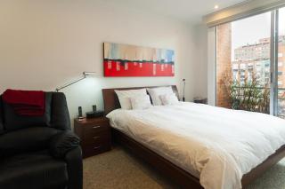 Bright, Warm, Comfy and Prime Location - 7