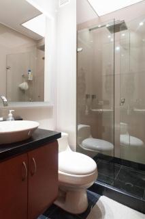 Bright, Warm, Comfy and Prime Location - 8