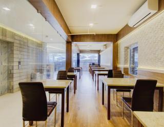 Super Townhouse OAK Seventy Seven - 6