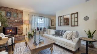 Coastal Retreat with Hot Tub Ocean Views Backyard Fun Newport Oasis by AvantStay - 2