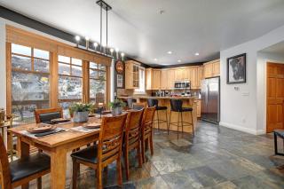 Town Pointe A105 condo - 8