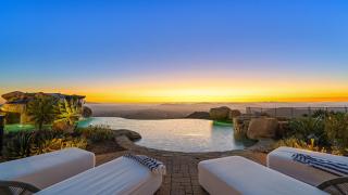 Infinity Pool Theater Pickleball 360 Views Near Lake Poway Sunset Point Estate by AvantStay - 9