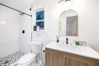 Brand New Modern 4BR2BA Rambler by Super Market - 8