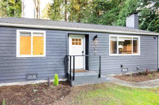 Brand New Modern 4BR2BA Rambler by Super Market - 3