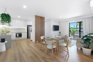 Stylish 2-Bed Coastal Escape, 8 min Walk to Beach - 7