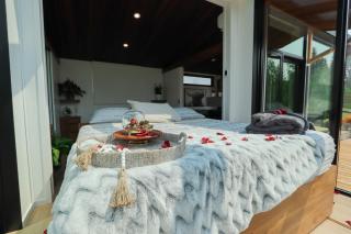 Refuge Bay Caelum Cabin Luxury Off Grid Escape - 5