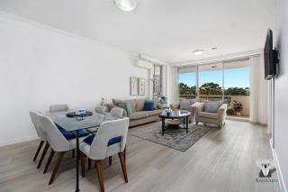 KozyGuru | Westmead | Modern Apt | Near Hospital - 5