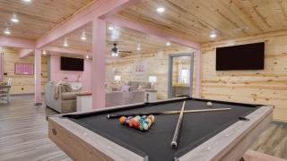 Pink Pines by AvantStay Luxury Aesthetic Dream Home Indoor Pool Hot Tub - 6