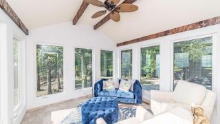 Panorama by AvantStay Unparalleled Views Deck w HotTub Game Room Pool Table - 5