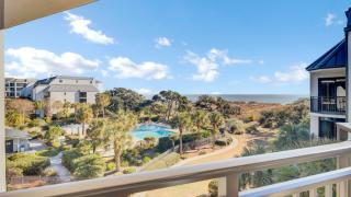 Oceanfront w Pool Beach Access Balcony View 312 B Shipwatch by AvantStay - 8