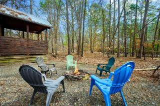 2BR Cabin - Hot Tub - Game Room - Fire Pit - Pets - 5