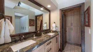 Jupiter Peak by AvantStay Near Deer Valley base w Hot Tub - 2