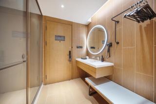 JI Hotel Nanjing Xuanwu Lake West Road - 4