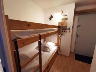 Studio cabine à 200m pistes, bain, balcon - FR-1-771-80 - 3