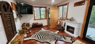 Calm Chaos Maple Bay - 5