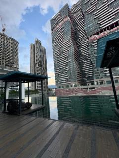 Rosewood Suites at Reizz Residence - 7