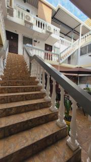 El hostal de Uriel - 0