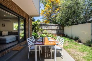 Fresh, Modern Escape, Minutes to the Beach - 6