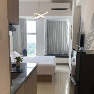 Anderson benson by staycation id - 0