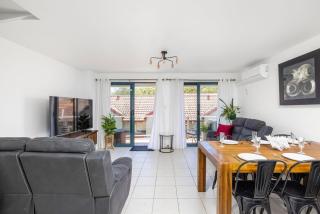 'Bay Breeze' Minutes from the Beach - 9