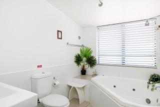 'Bay Breeze' Minutes from the Beach - 1