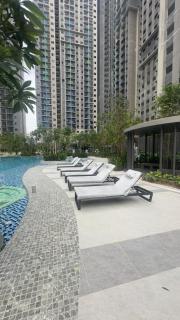 New Condo 4BR 8 Pax Pool Gym - 5