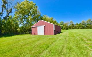 Hearth & Heartland Farmhouse on 3 private acres - 7