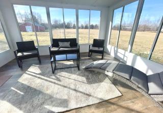 Hearth & Heartland Farmhouse on 3 private acres - 9