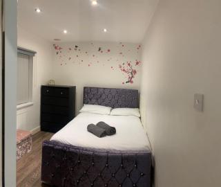 Modern house, sleeps 6, contractors welcome - 5