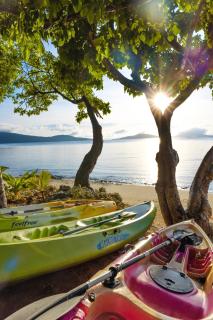 Whispering Palms - Absolute Beachfront Villas - 8