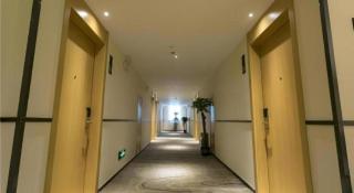 City Comfort Inn Xinfeng High-speed Railway West Station Yingbin Avenue - 9