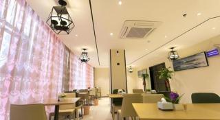 City Comfort Inn Xinfeng High-speed Railway West Station Yingbin Avenue - 2