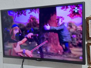 Hospedagem corporativa com quarto econômico e banheiro privativo Self check in perto CMPC e BR 116 - 1