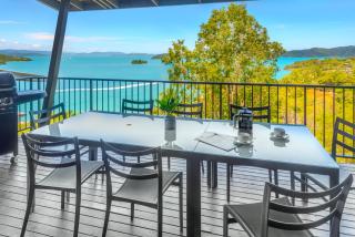 Panorama 5 & Free Buggy Hamilton Island - 4