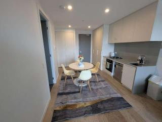 Comfy and warm 2BR Apt at Parkville - 6