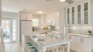 Bahamian Reed by AvantStay Walk to Everything w Community Pool Month Long Stays Only - Key West - 5